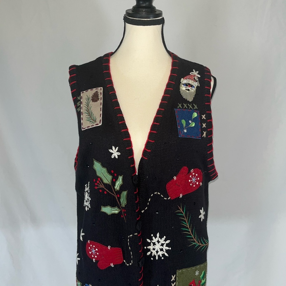 Basic Editions Vintage Ugly Christmas Vest